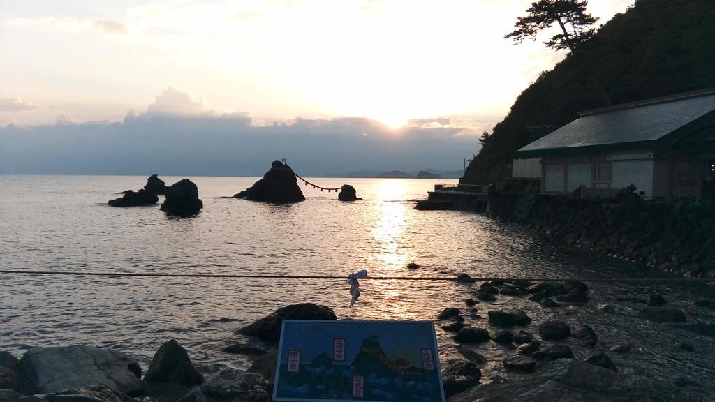 海辺のゲストハウスーぽかぽか村ー Исе Экстерьер фото