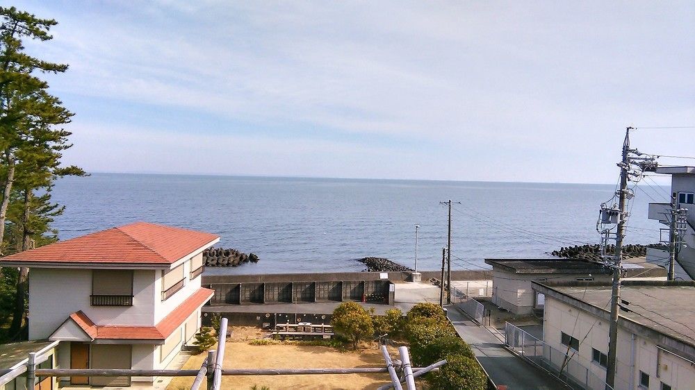 海辺のゲストハウスーぽかぽか村ー Исе Экстерьер фото